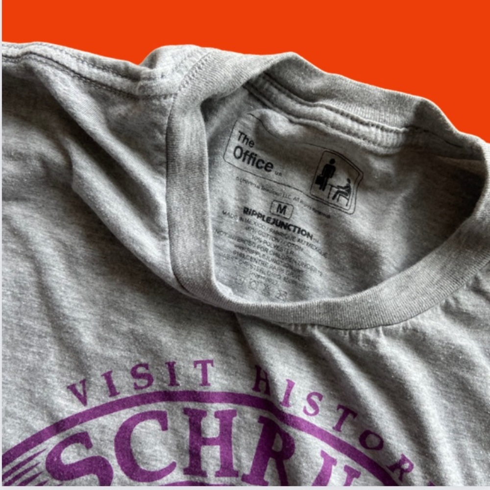 ‘Visit Historical Schrute Farms Pennsylvania’ The Office T-Shirt View 2
